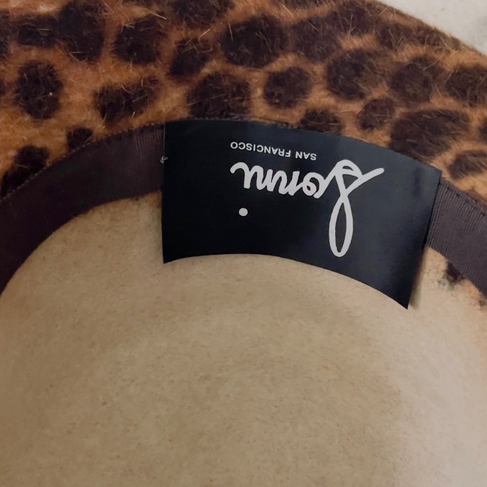 Chic Leopard Pattern Women's Hat - image 4